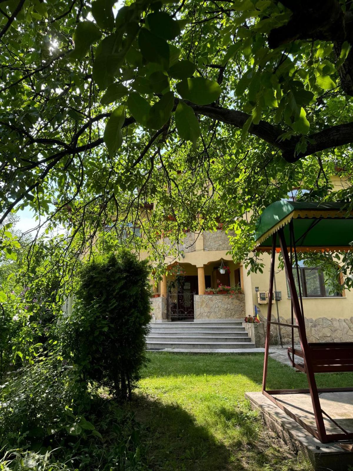 Pensiunea Cassandra Târgu Neamţ Exterior foto
